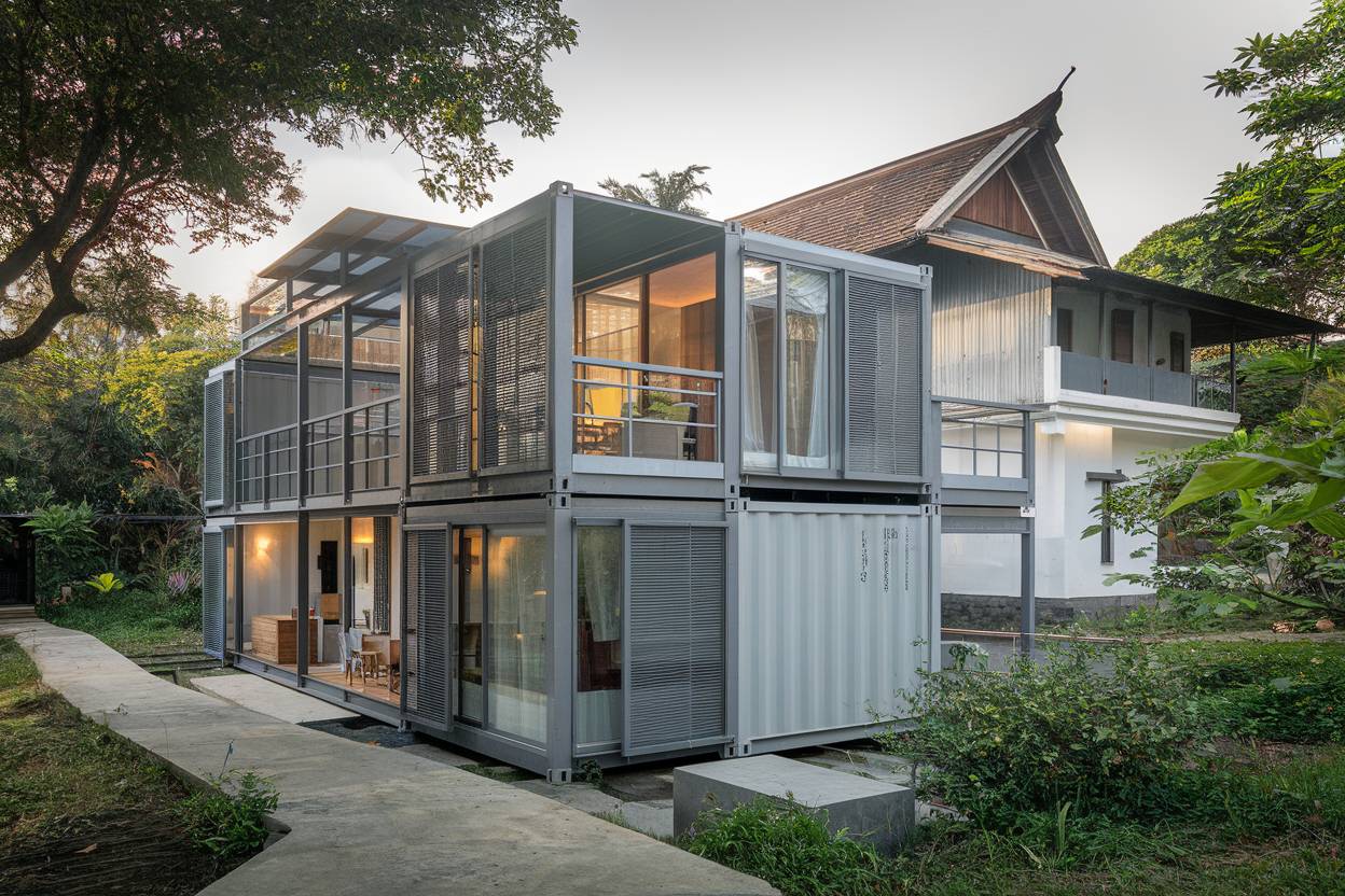 Maison container vs maison traditionnelle : quels sont les avantages et inconvénients